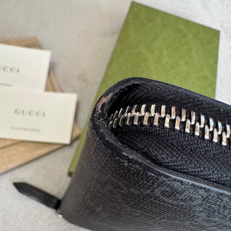 GUCCI 長財布 スネーク GGスプリーム ラウンドファスナー （ブランド財布・小物）の商品画像 - 査定依頼日：2026年5月11日 - 最高査定価格：20,000円