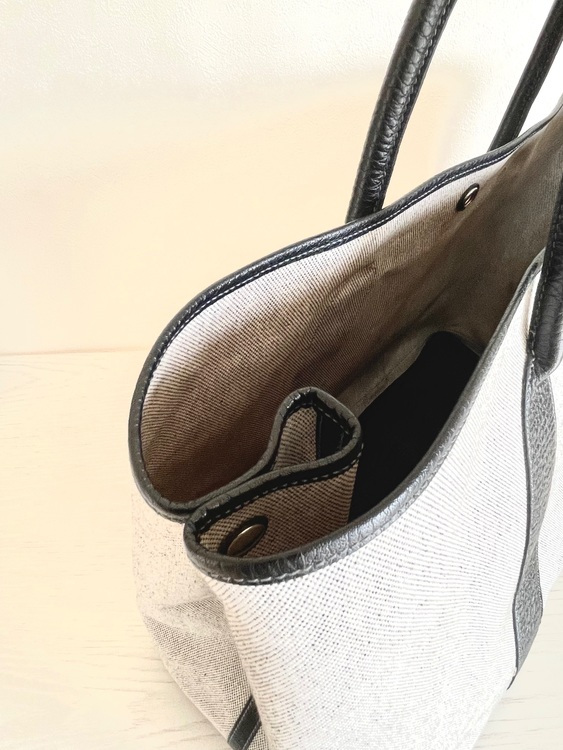 ガーデンパーティGM（ブランドバッグ）の商品画像 - 査定依頼日：2022年7月9日 - 最高査定価格：80,000円