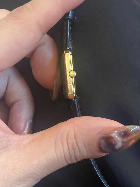 ピアジェ PIAGET プロトコール ダイヤベゼル文字盤 K18YG/革（高級時計）の商品画像 - 査定依頼日：2026年7月3日 - 最高査定価格：1,300,000円