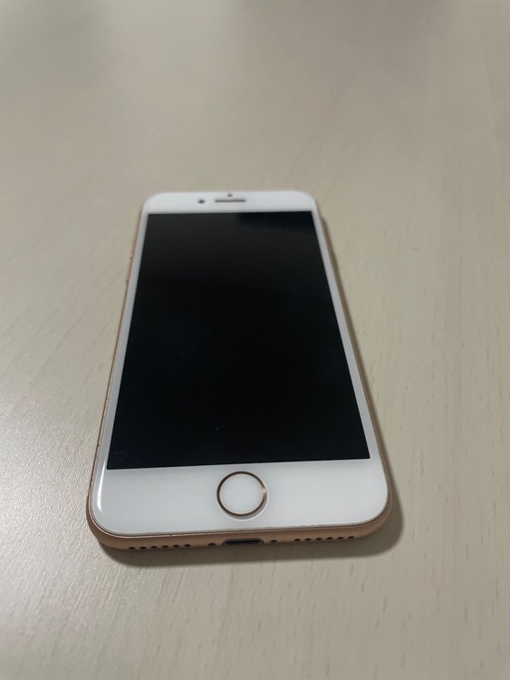 iPhone iPhone8 64GB SIMフリー（スマホ）の商品画像 - 査定依頼日：2026年10月1日 - 最高査定価格：3,500円