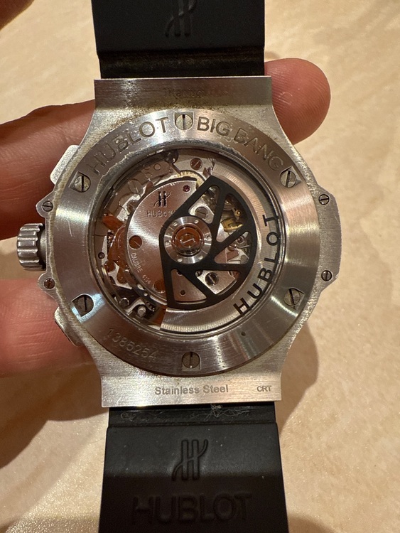 ウブロ ビックバン （高級時計）の商品画像 - 査定依頼日：2025年6月30日 - 最高査定価格：600,000円