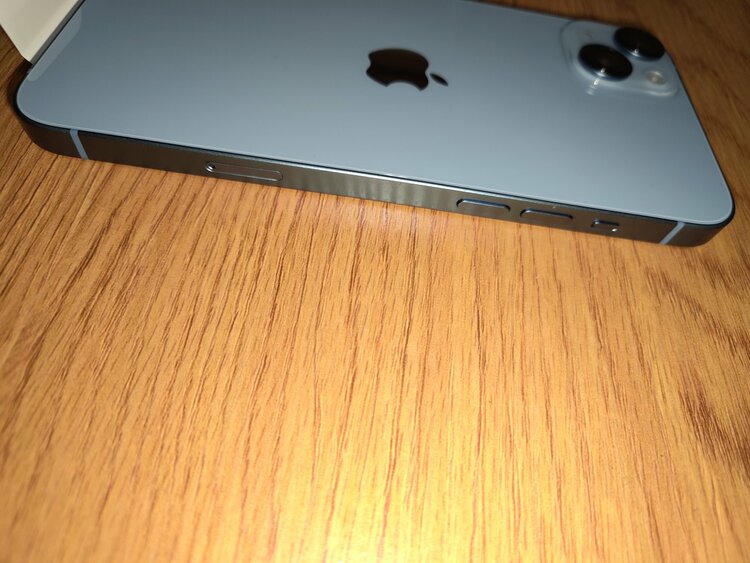 iPhone iPhone 14 Plus 128GB Softbank（スマホ）の商品画像 - 査定依頼日：2026年8月8日 - 最高査定価格：49,000円