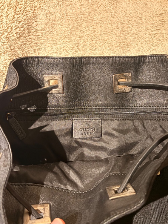 GUCCI ショルダーバック（ブランドバッグ）の商品画像 - 査定依頼日：2026年8月14日 - 最高査定価格：40,000円