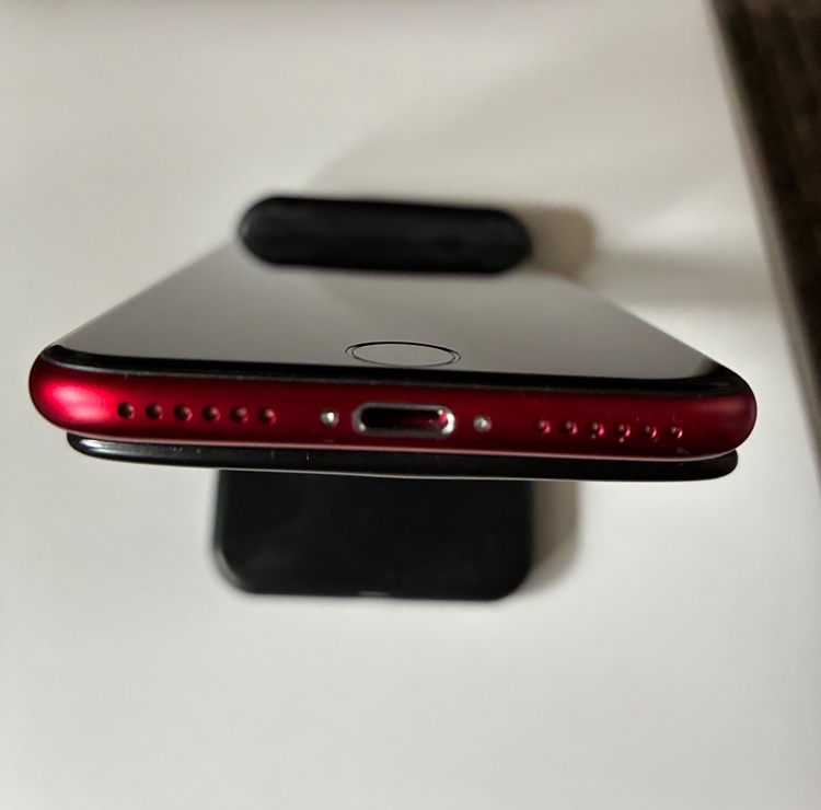 iPhone SE (第 3 世代) 128GB SIMフリー（スマホ）の商品画像 - 査定依頼日：2026年2月17日 - 最高査定価格：37,000円