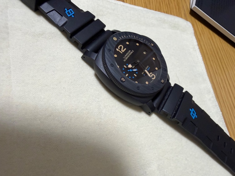 サブマーシブル　カーボテック（高級時計）の商品画像 - 査定依頼日：2026年2月9日 - 最高査定価格：980,000円