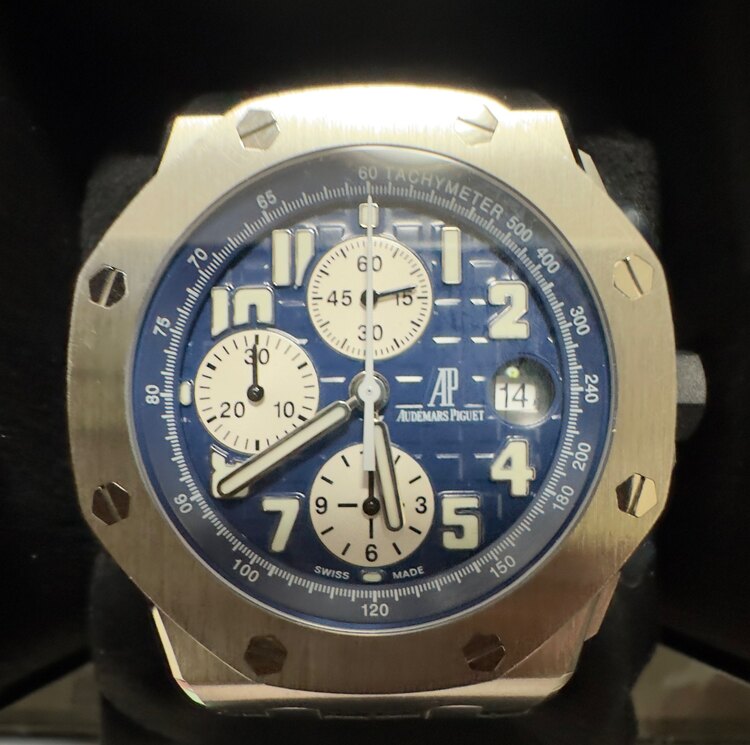 ザ・クラシックツアーリミットエディション（高級時計）の商品画像 - 査定依頼日：2024年12月20日 - 最高査定価格：3,400,000円