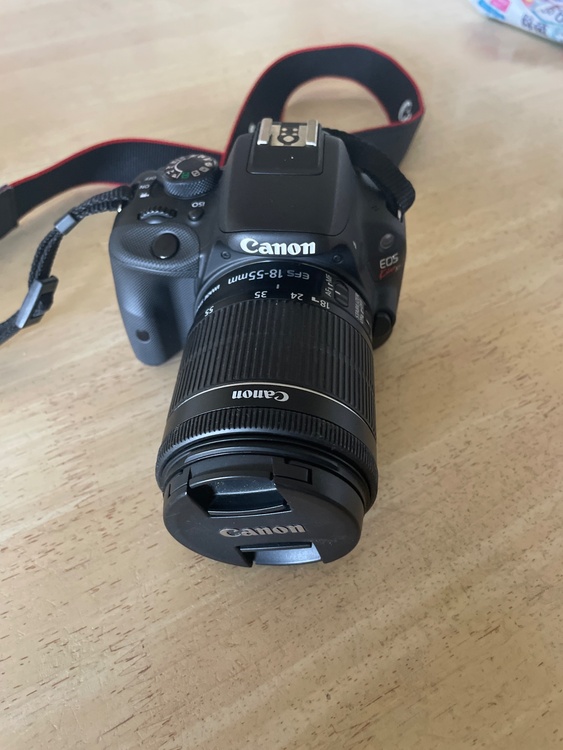 EOS Kiss X7（カメラ）の商品画像 - 査定依頼日：2026年4月8日 - 最高査定価格：20,000円