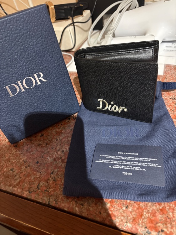 ディオール  （ブランドバッグ）の商品画像 - 査定依頼日：2025年9月3日 - 最高査定価格：27,000円