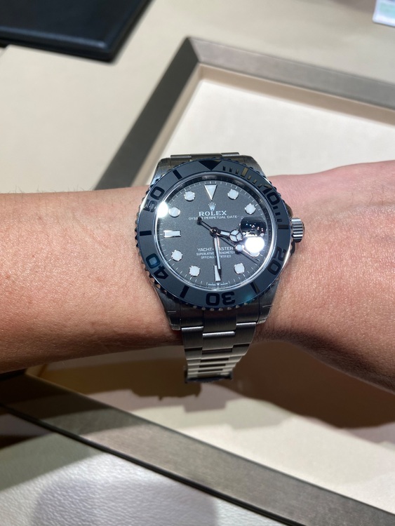 ロレックス ヨットマスター 226627（高級時計）の商品画像 - 査定依頼日：2025年10月26日 - 最高査定価格：4,700,000円
