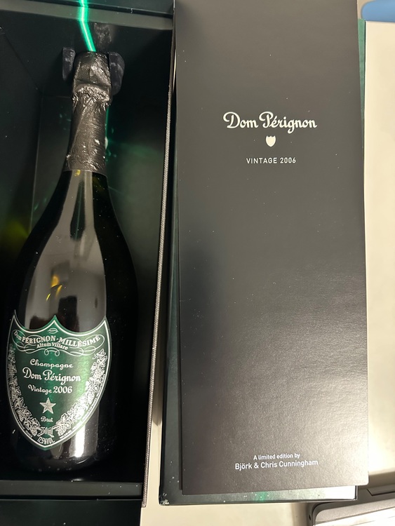 ロゼ　2006（お酒）の商品画像 - 査定依頼日：2025年9月14日 - 最高査定価格：22,000円