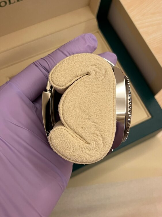 GMTマスターⅡ 126710GRNR（高級時計）の商品画像 - 査定依頼日：2025年2月15日 - 最高査定価格：2,600,000円