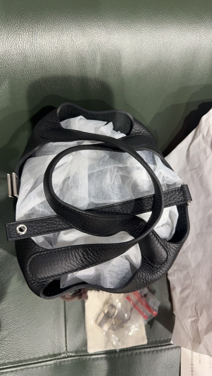 ピコタンPM（ブランドバッグ）の商品画像 - 査定依頼日：2026年2月26日 - 最高査定価格：670,000円