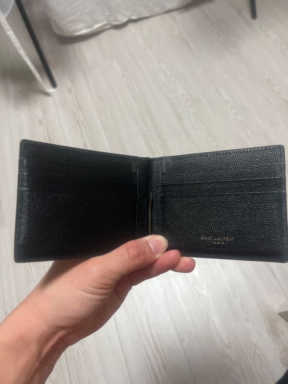 イブサンローラン  （ブランドバッグ）の商品画像 - 査定依頼日：2026年1月9日 - 最高査定価格：25,000円