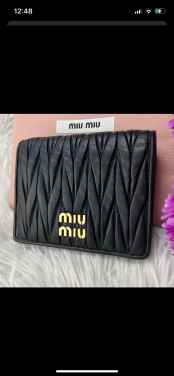 ミュウミュウ  （ブランドバッグ）の商品画像 - 査定依頼日：2026年1月22日 - 最高査定価格：35,000円