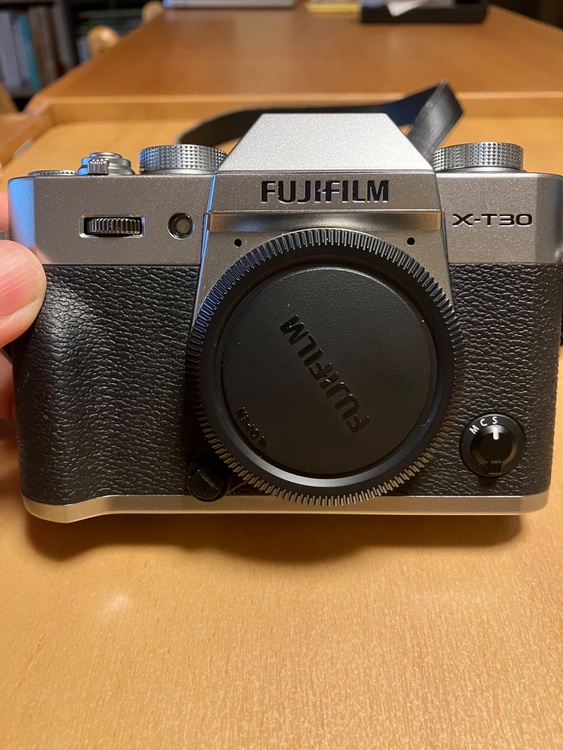富士フイルムxt-30（着物）の商品画像 - 査定依頼日：2026年1月13日 - 最高査定価格：90,000円