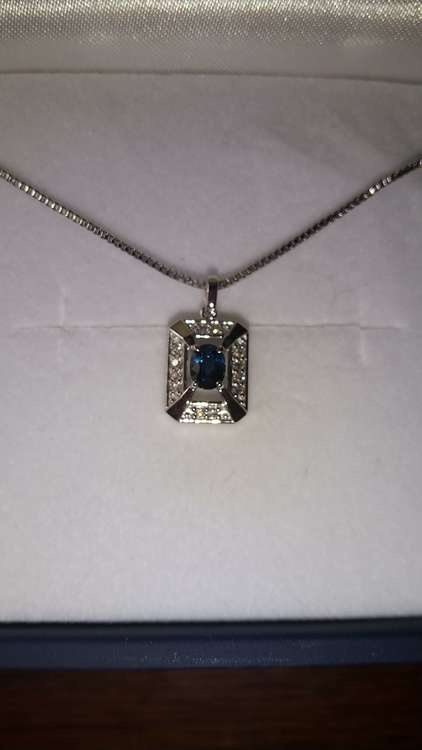 ジュエリーツツミ  PT/PTサファイアプチネックレス（宝石）の商品画像 - 査定依頼日：2023年4月11日 - 最高査定価格：29,000円