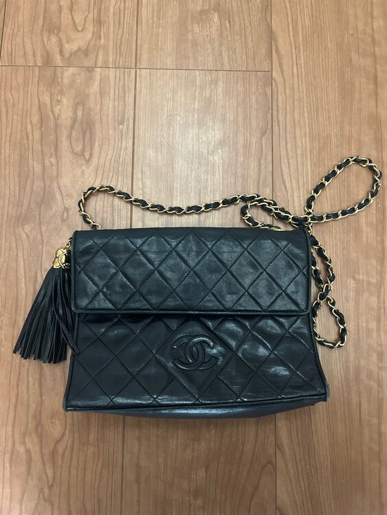 1558871（ブランドバッグ）の商品画像 - 査定依頼日：2025年2月3日 - 最高査定価格：100,000円