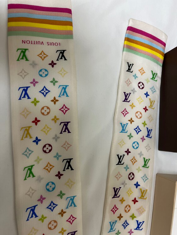 M71991 Bandeau M.multico Blanc（古着・ファッション）の商品画像 - 査定依頼日：2025年4月2日 - 最高査定価格：12,000円