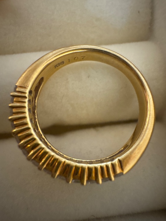 リング（宝石）の商品画像 - 査定依頼日：2025年12月9日 - 最高査定価格：200,000円