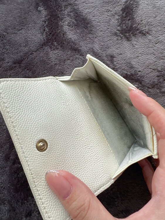 マトラッセ キャビアスキン クルーズコレクション（ブランド財布・小物）の商品画像 - 査定依頼日：2025年5月9日 - 最高査定価格：18,000円