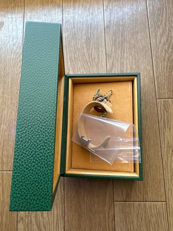 ロレックス エクスプローラー 1427（高級時計）の商品画像 - 査定依頼日：2025年1月28日 - 最高査定価格：800,000円