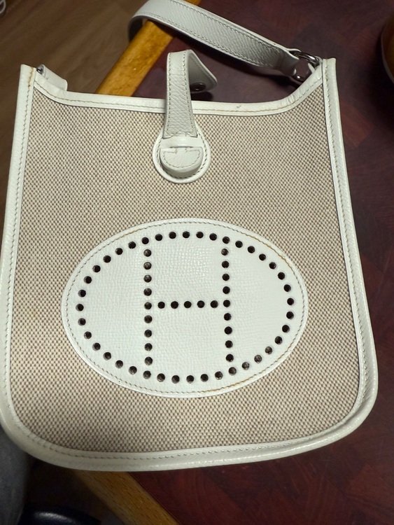 エブリンtpm（ブランドバッグ）の商品画像 - 査定依頼日：2025年10月30日 - 最高査定価格：150,000円