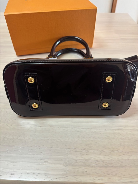 ルイヴィトン アルマ （ブランドバッグ）の商品画像 - 査定依頼日：2025年12月17日 - 最高査定価格：135,000円