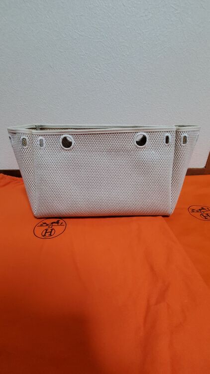 　エールバッグ　カバス　PM　（ブランドバッグ）の商品画像 - 査定依頼日：2025年11月13日 - 最高査定価格：77,000円