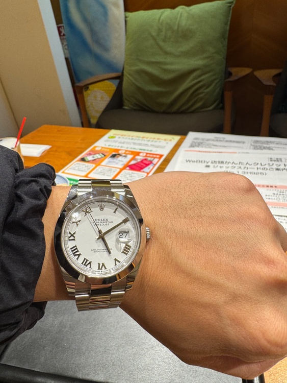 ロレックス デイトジャスト 11V2417（高級時計）の商品画像 - 査定依頼日：2025年12月27日 - 最高査定価格：1,500,000円