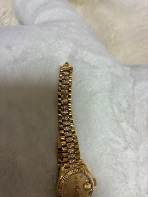 8570F（高級時計）の商品画像 - 査定依頼日：2026年3月6日 - 最高査定価格：1,600,000円