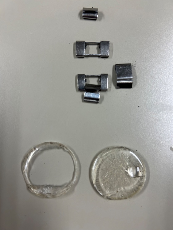 ロレックス パーペチュアルデイト 250010 / D693162 / 1570 / 168（高級時計）の商品画像 - 査定依頼日：2026年3月22日 - 最高査定価格：3,600,000円