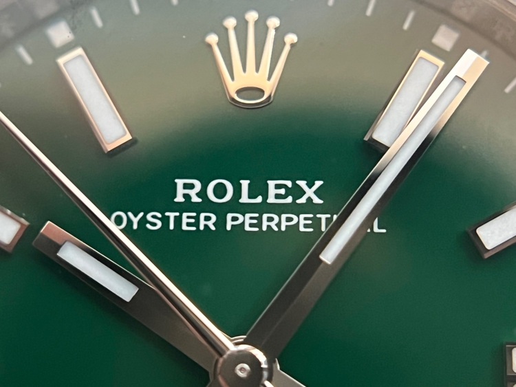 ロレックス パーペチュアル 13430（高級時計）の商品画像 - 査定依頼日：2025年8月29日 - 最高査定価格：1,500,000円