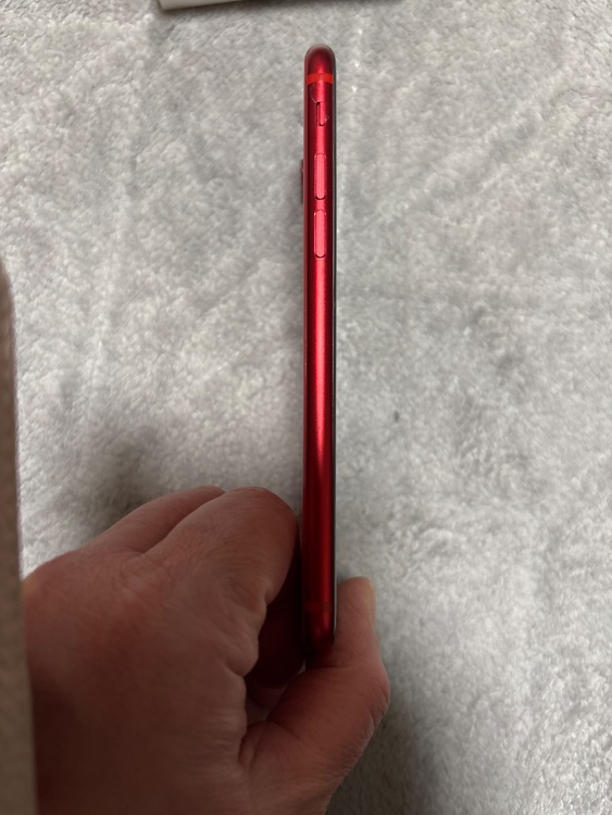 iPhoneSE 第二世代（スマホ）の商品画像 - 査定依頼日：2026年3月6日 - 最高査定価格：13,000円