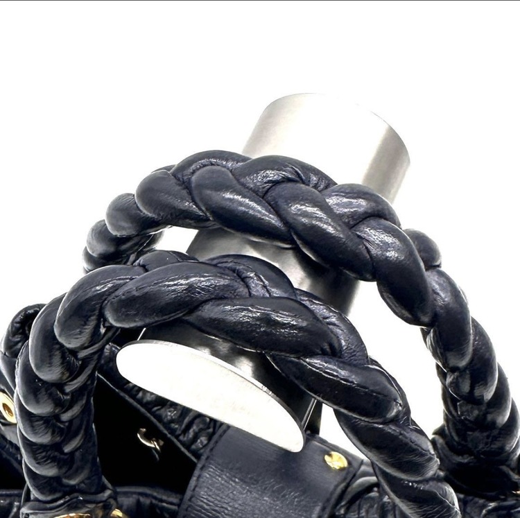 ミュウミュウ  （ブランドバッグ）の商品画像 - 査定依頼日：2026年1月25日 - 最高査定価格：20,000円