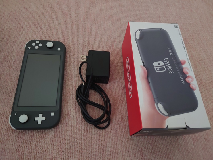 Nintendo Switch Lite本体 グレー（ゲーム機本体・ゲームソフト）の商品画像 - 査定依頼日：2021年11月6日 - 最高査定価格：10,000円