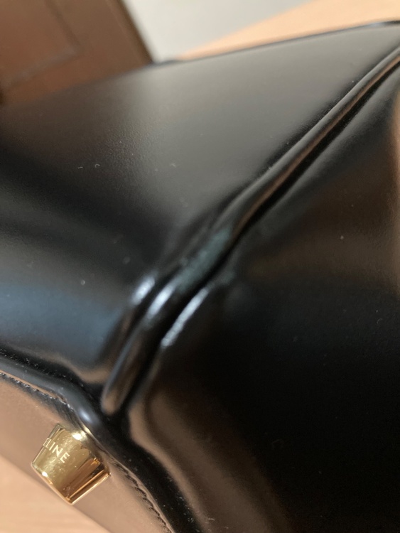 セーズミディアムブラック（ブランドバッグ）の商品画像 - 査定依頼日：2025年12月9日 - 最高査定価格：200,000円