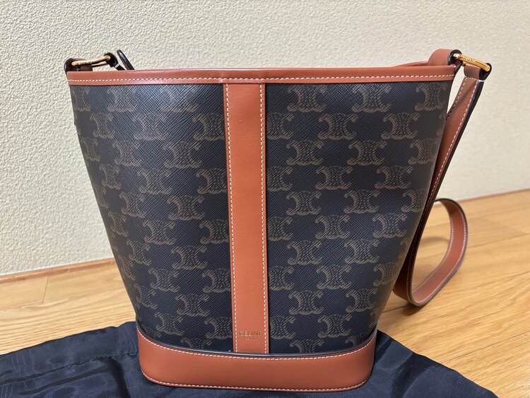 セリーヌ  （ブランドバッグ）の商品画像 - 査定依頼日：2025年2月23日 - 最高査定価格：140,000円