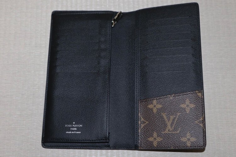 ポルトフォイユ・ブラザ（古着・ファッション）の商品画像 - 査定依頼日：2025年4月9日 - 最高査定価格：12,000円