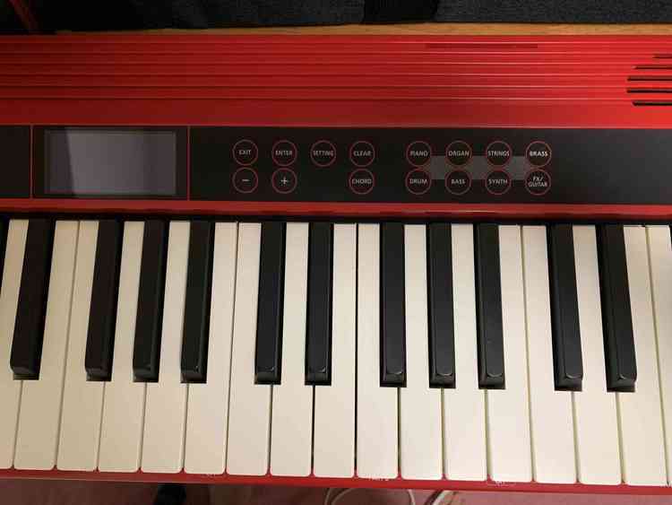 GO KEYS  Roland  赤（ピアノ・楽器・PA機材）の商品画像 - 査定依頼日：2019年7月31日 - 最高査定価格：13,000円