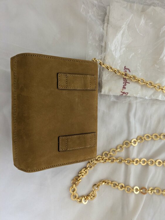 ミニチェーンショルダー（ブランドバッグ）の商品画像 - 査定依頼日：2026年4月25日 - 最高査定価格：20,000円