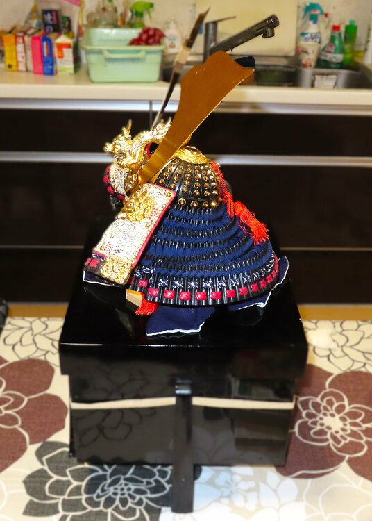 吉徳大光　5月人形　兜（美術品・骨董品）の商品画像 - 査定依頼日：2026年1月12日 - 最高査定価格：3,000円