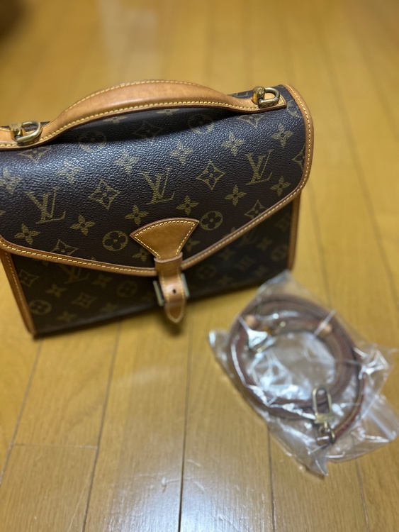 ルイヴィトン モノグラム（ブランドバッグ）の商品画像 - 査定依頼日：2026年10月10日 - 最高査定価格：120,000円