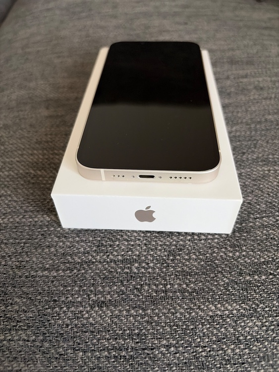iPhone iPhone 13 256GB SIMフリー（スマホ）の商品画像 - 査定依頼日：2026年7月10日 - 最高査定価格：40,500円