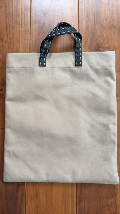 フェンディ  （ブランドバッグ）の商品画像 - 査定依頼日：2025年5月23日 - 最高査定価格：25,000円