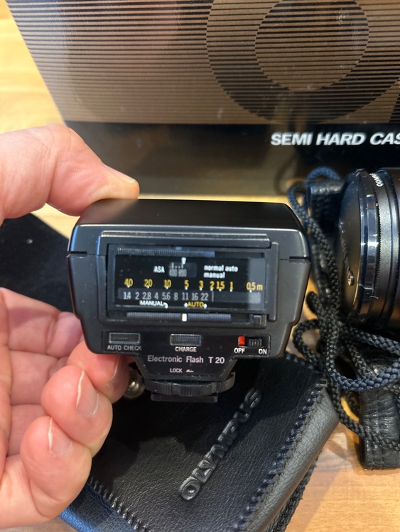 OM-1 （カメラ）の商品画像 - 査定依頼日：2025年10月1日 - 最高査定価格：8,000円