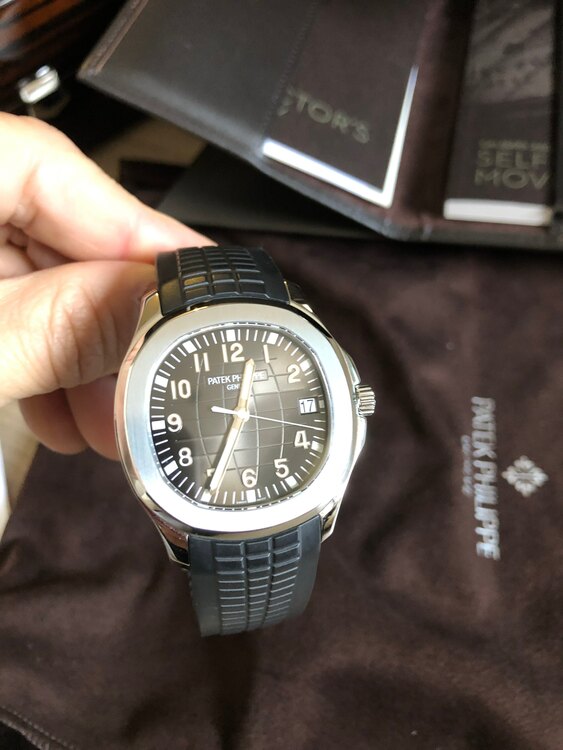 パテックフィリップ アクアノート 5167A-00（高級時計）の商品画像 - 査定依頼日：2025年4月17日 - 最高査定価格：8,000,000円