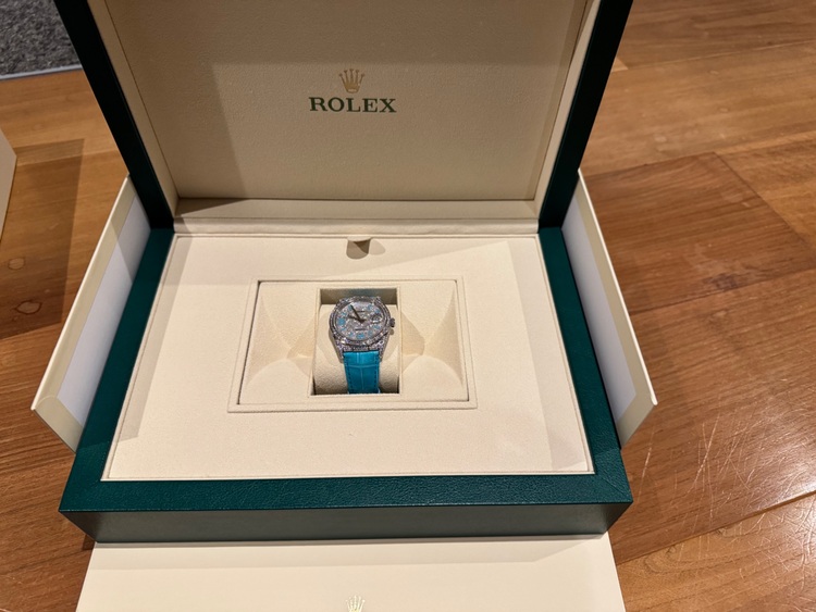 128159RBR（高級時計）の商品画像 - 査定依頼日：2025年6月30日 - 最高査定価格：12,500,000円