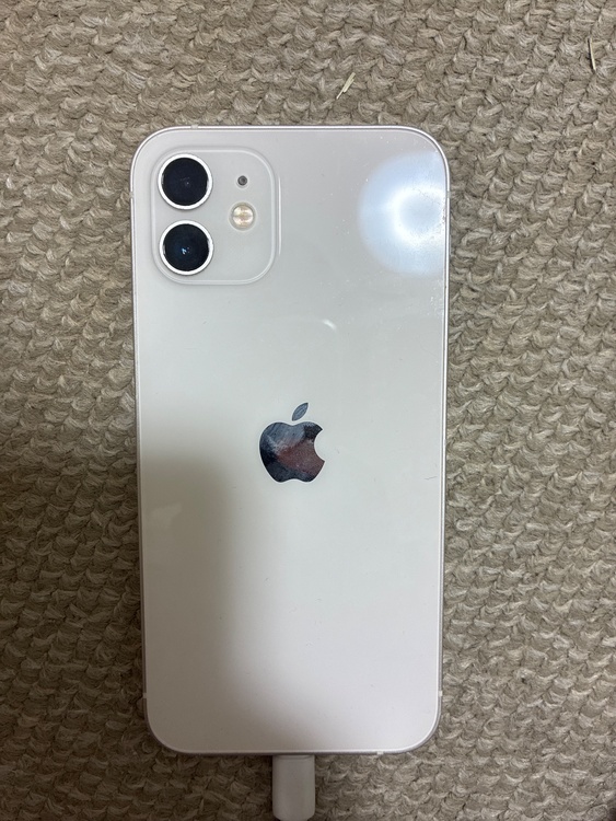 iPhone iPhone 12 64GB docomo（スマホ）の商品画像 - 査定依頼日：2026年9月26日 - 最高査定価格：20,500円