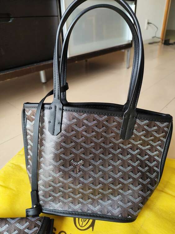 トートバッグ（ブランドバッグ）の商品画像 - 査定依頼日：2025年3月26日 - 最高査定価格：300,000円