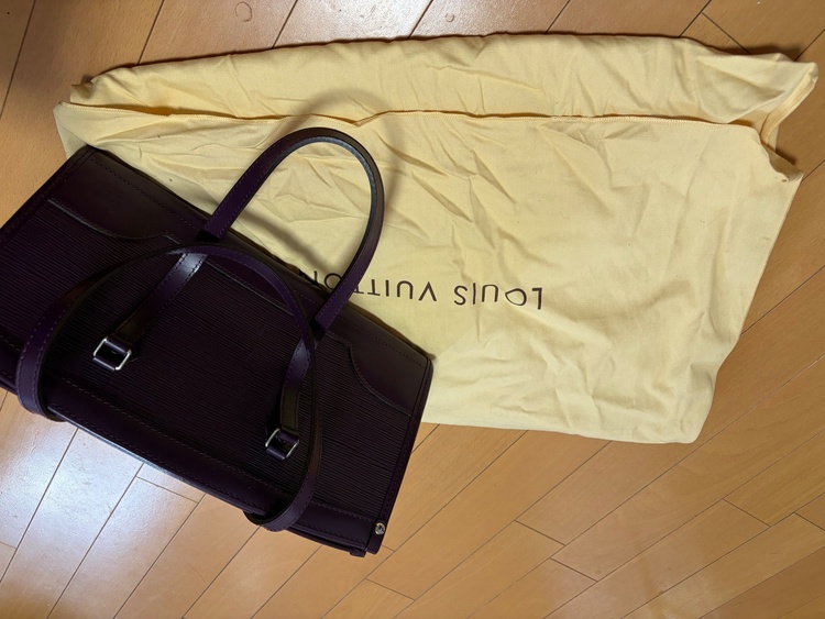 ルイヴィトン エピ（ブランドバッグ）の商品画像 - 査定依頼日：2026年9月1日 - 最高査定価格：55,000円